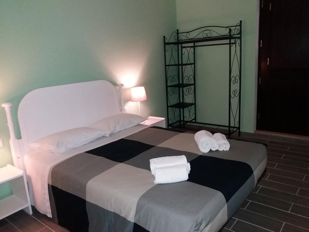 Alojamentos Vitinho 2 - Vila Nova Milfontes Vila Nova de Milfontes Eksteriør bilde