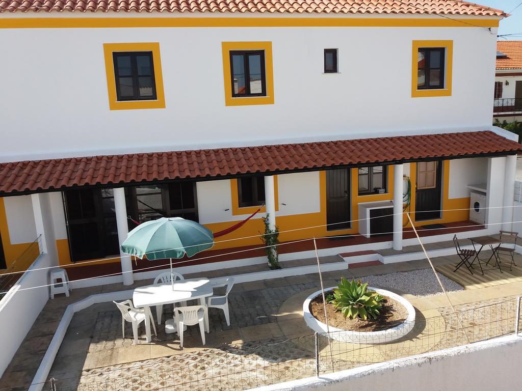 Alojamentos Vitinho 2 - Vila Nova Milfontes Vila Nova de Milfontes Eksteriør bilde